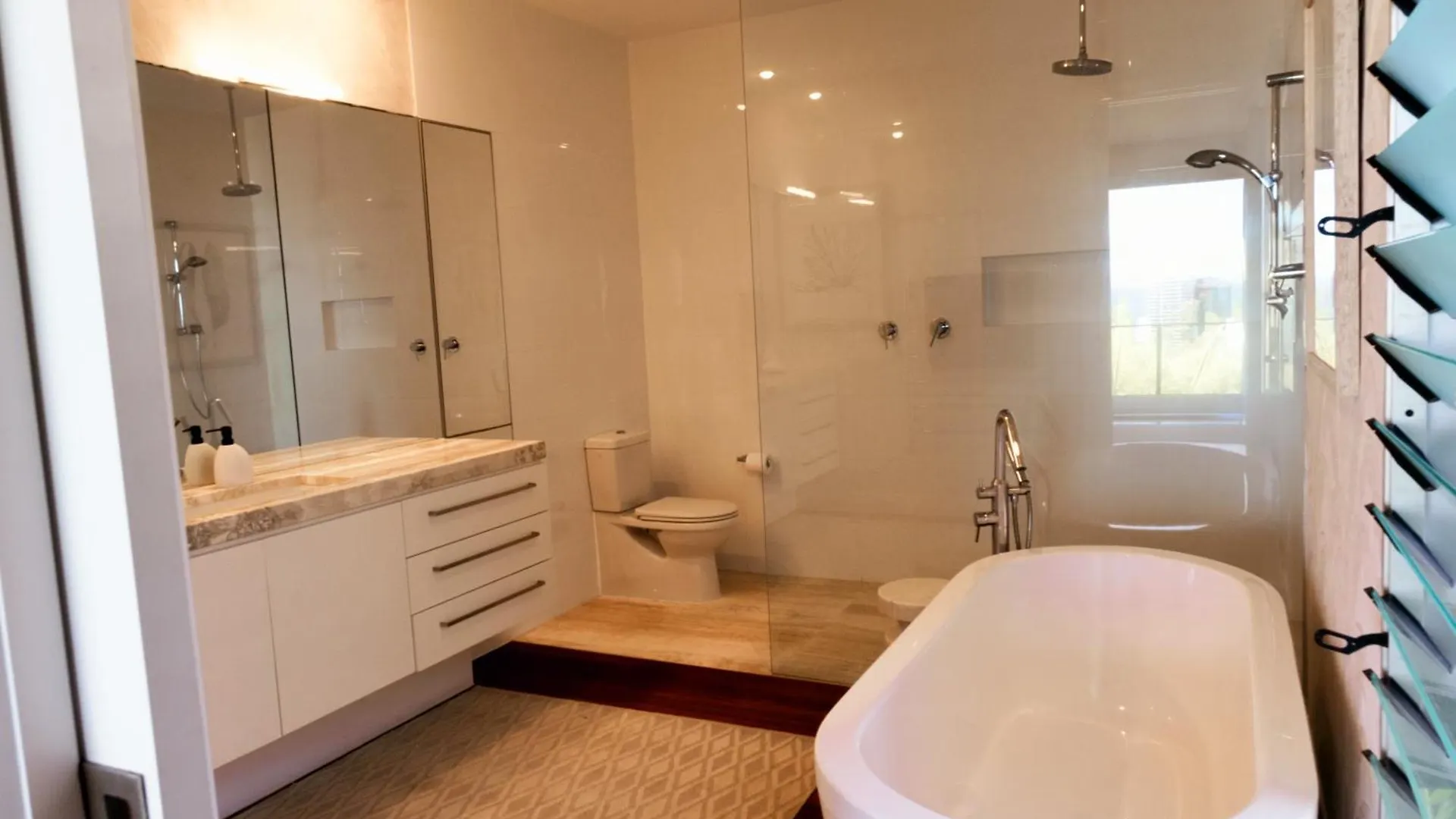 Holiday home Bespoke Burleigh Luxury House Gold Coast Villa Australia