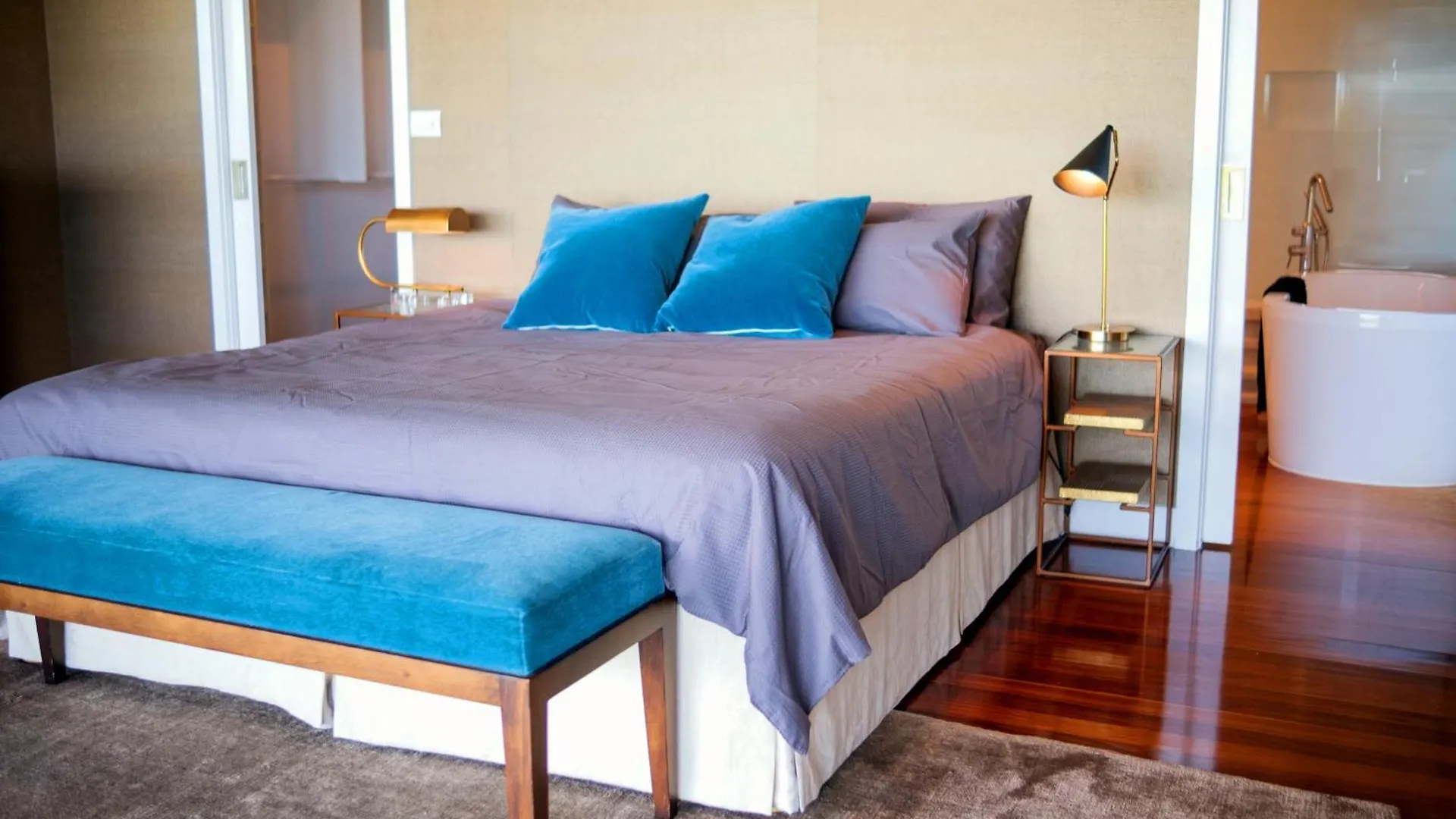 Bespoke Burleigh Luxury House Gold Coast Villa 0*,  Australia
